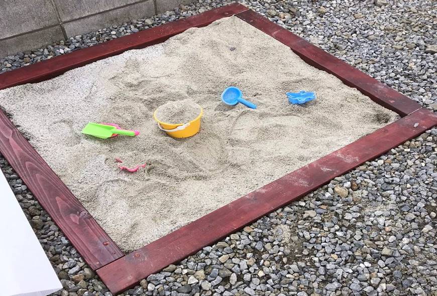 【自宅の庭に砂場を自作しよう！】DIY初心者でも簡単にできる砂場の作り方 すたナツのBLOG